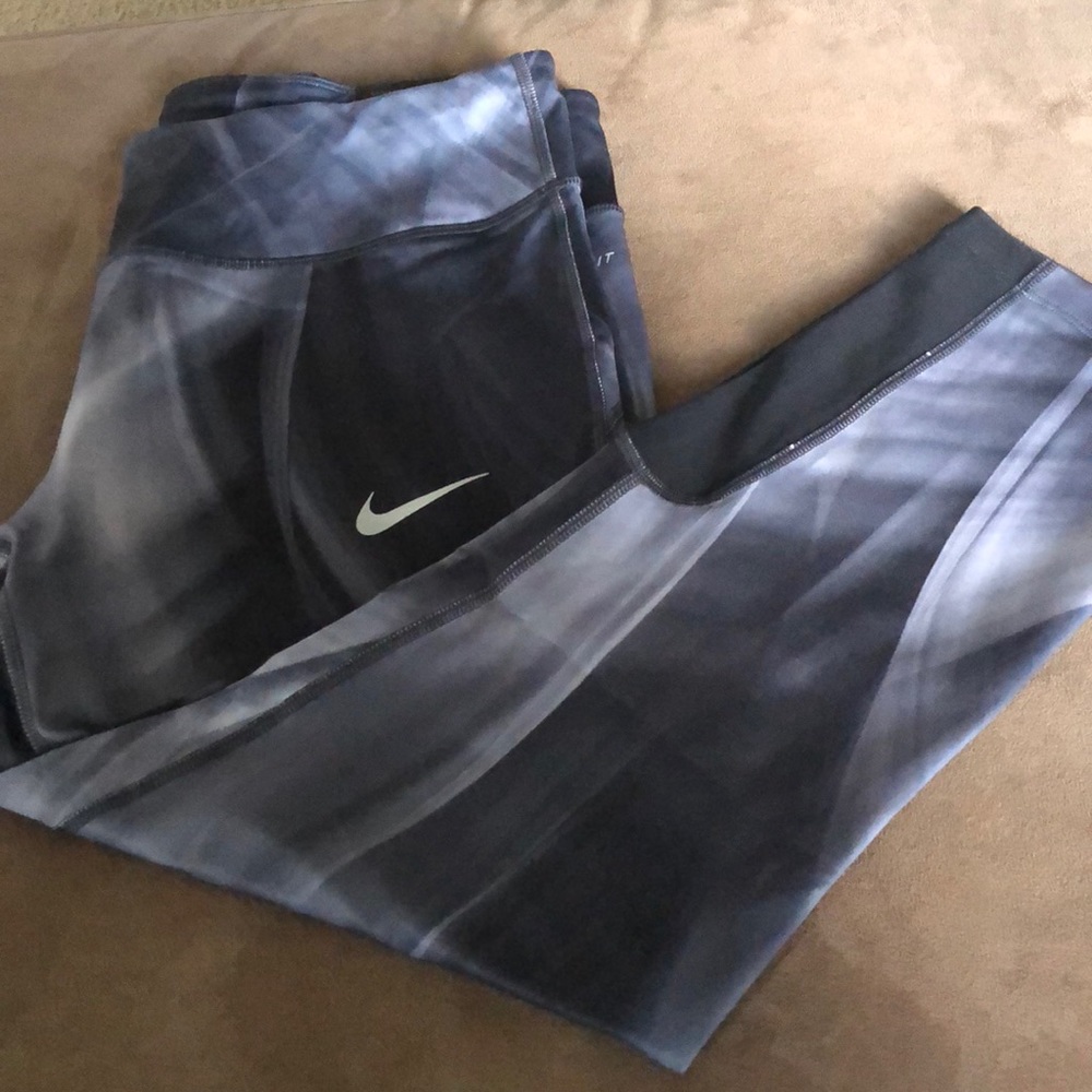 Nike epic run tight (crop)